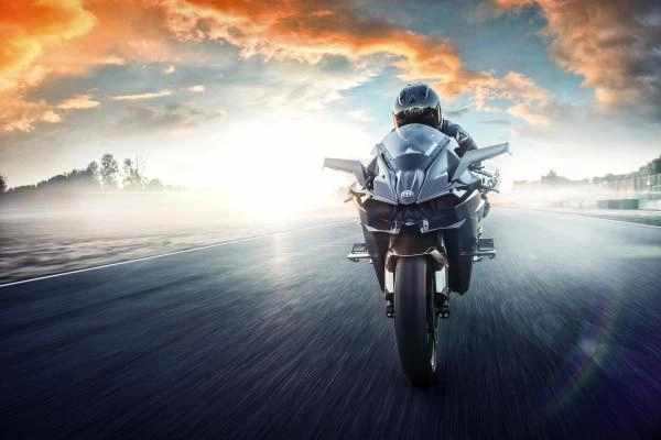 Kawasaki cho thấy sự đổi mới khi lắp động cơ h2r trên trực thăng không người lái
