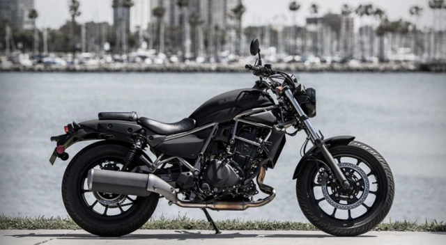Kawasaki eliminator 400seplaza edition ra mắt với kết nối bằng giọng nói