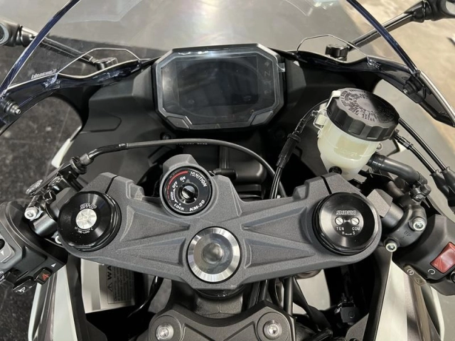 Kawasaki hé lộ ninja zx-6r hoàn toàn mới cho thị trường ấn độ tại ibw 2023