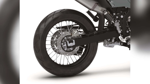 Kawasaki klx230 sm và s 2024 được nâng cấp nhẹ nhàng nhưng cực kì quan trọng
