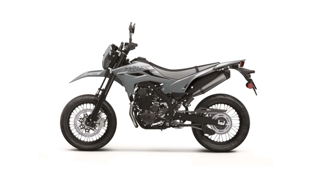Kawasaki klx230 sm và s 2024 được nâng cấp nhẹ nhàng nhưng cực kì quan trọng
