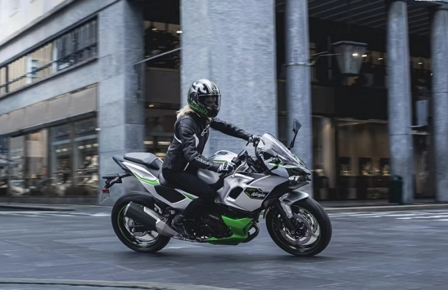 Kawasaki ninja 7 hev - mẫu sportbike hybrid đầu tiên trên thế giới