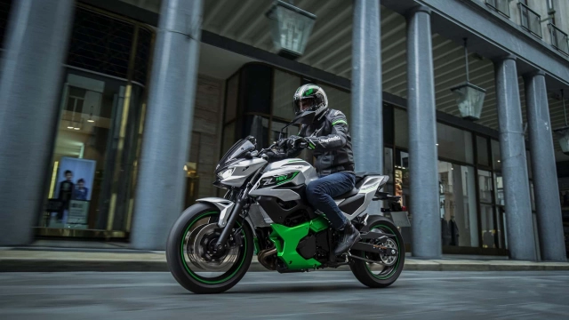 Kawasaki ninja 7 và z7 hybrid 2024 đã chính thức ra mắt thị trường với giá dễ tiếp cận
