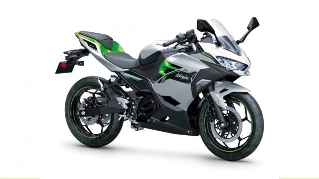Kawasaki ninja e-1 và z e-1 chính thức ra mắt