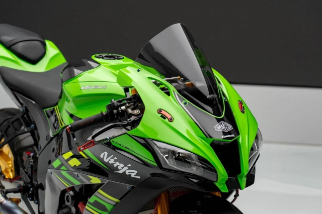 Kawasaki ninja zx-10r độ đặc sắc hóa thân thành xe đua wsbk