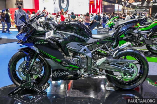 Kawasaki ninja zx-4r bắt đầu được giao hàng tại ấn độ