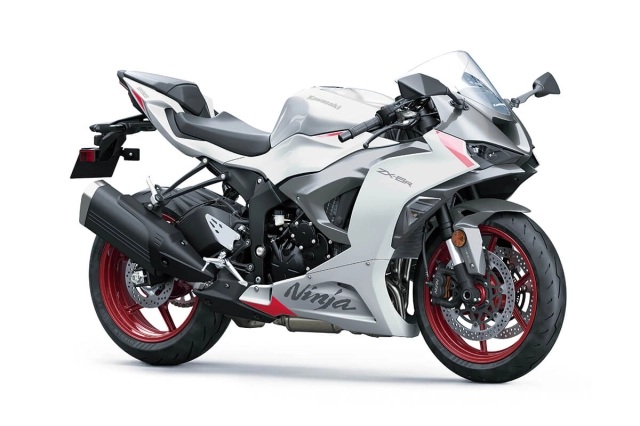 Kawasaki ninja zx-6r 2025 chính thức lộ diện