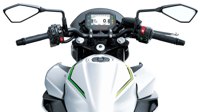 Kawasaki trình làng naked bike z7 hybrid đầu tiên trên thế giới