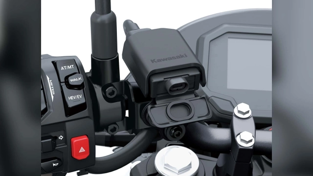 Kawasaki trình làng naked bike z7 hybrid đầu tiên trên thế giới