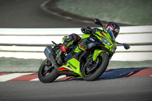 Kawasaki tung ra chiếc cúp one-make ninja zx-4rr tại ý