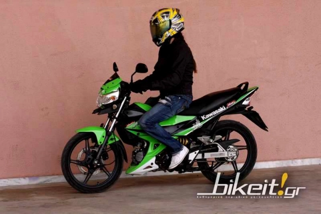 Kawasaki và mẫu xe số 125cc độc chiêu ngầu hơn hàng tá xe côn tay hiện nay