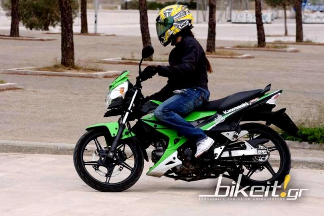 Kawasaki và mẫu xe số 125cc độc chiêu ngầu hơn hàng tá xe côn tay hiện nay