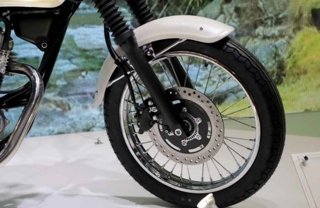 Kawasaki w230 2024 trình làng với giao diện đậm chất cổ điển