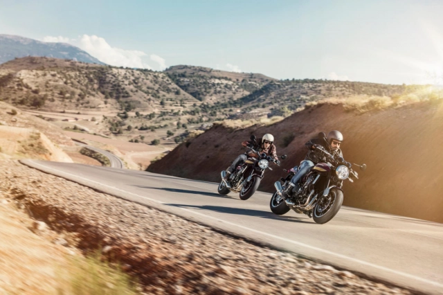Kawasaki z900rs và z900rs se 2025 vừa ra mắt - đúng gu của các anh mê xe cổ điển đây rồi