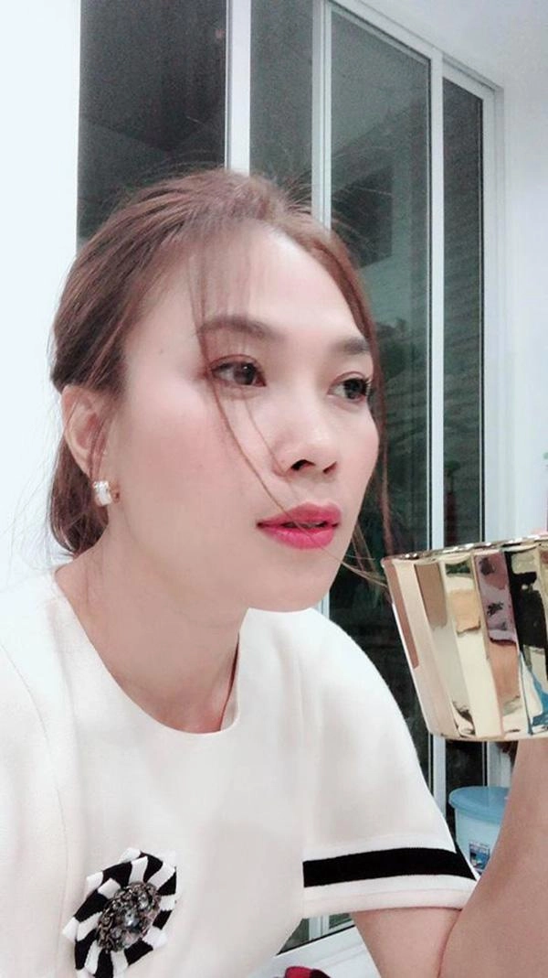 Khoe hình selfie nhan sắc không tuổi mỹ tâm khiến cả đàm vĩnh hưng cũng phải ngây ngất
