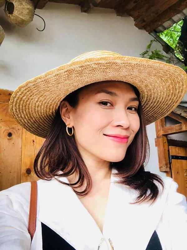 Khoe hình selfie nhan sắc không tuổi mỹ tâm khiến cả đàm vĩnh hưng cũng phải ngây ngất
