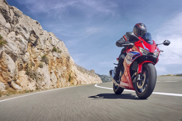 Không chỉ những anh lớn bộ đôi honda cbr500r 2024 và cb500 hornet 2024 cũng ra mắt tại việt nam