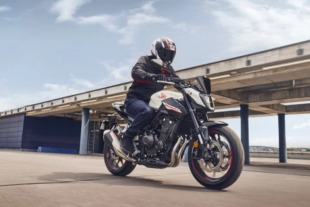 Không chỉ những anh lớn bộ đôi honda cbr500r 2024 và cb500 hornet 2024 cũng ra mắt tại việt nam