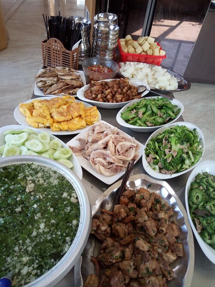 Không đâu như thanh hóa cơm văn phòng đều là buffet ai thấy cũng chết thèm