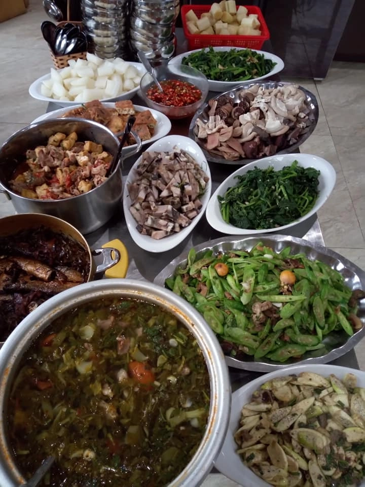 Không đâu như thanh hóa cơm văn phòng đều là buffet ai thấy cũng chết thèm
