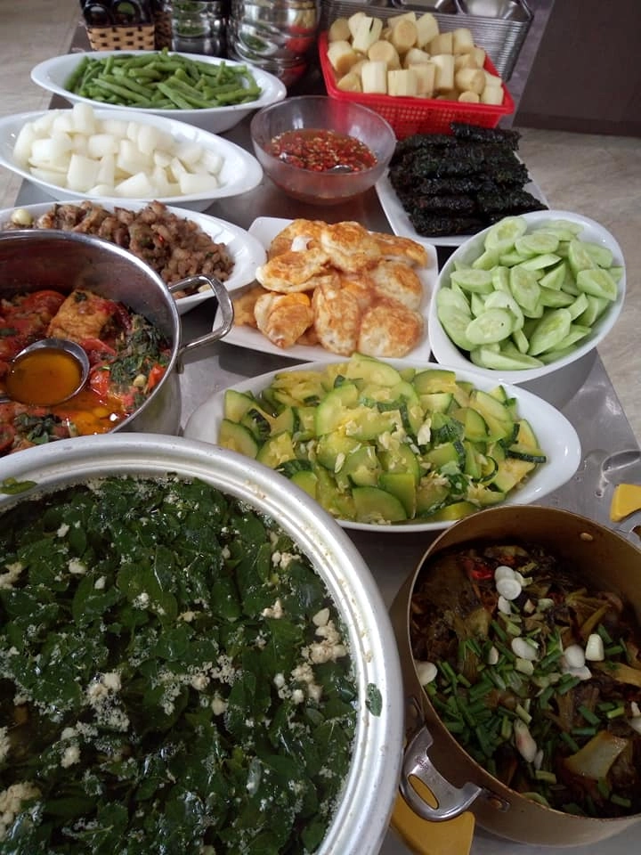 Không đâu như thanh hóa cơm văn phòng đều là buffet ai thấy cũng chết thèm