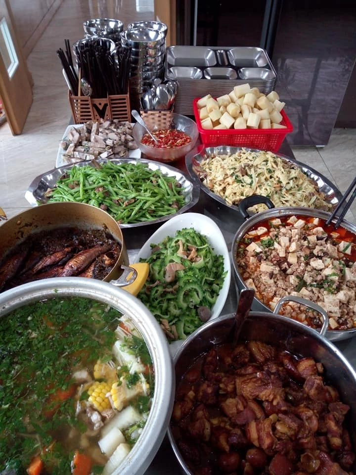 Không đâu như thanh hóa cơm văn phòng đều là buffet ai thấy cũng chết thèm