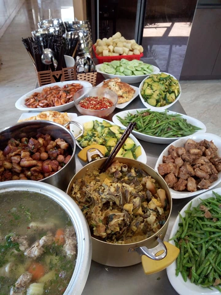 Không đâu như thanh hóa cơm văn phòng đều là buffet ai thấy cũng chết thèm