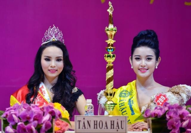 Không kêu fan đầu thai như phạm hương huyền my trả lời cực khéo khi được hỏi câu này