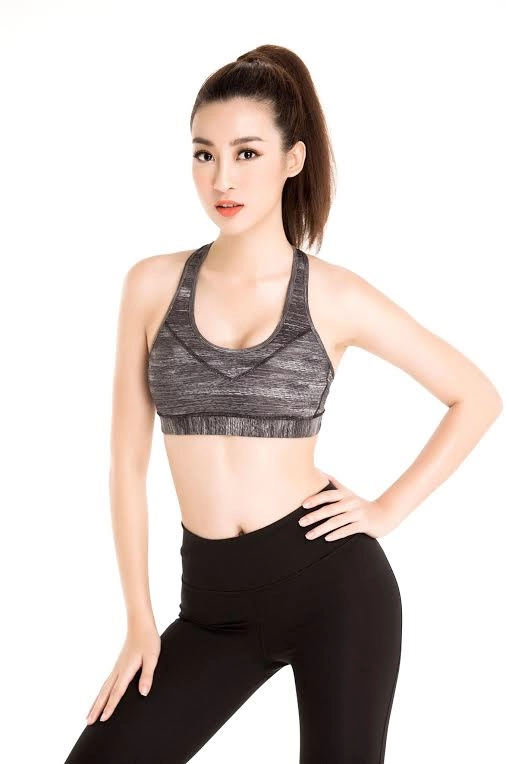 Không ngờ vóc dáng của hoa hậu đỗ mỹ linh đã chuẩn như vậy rồi