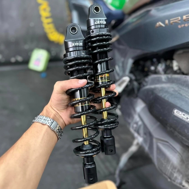 Kiểm tra xe máy với 7 điểm quan trọng trước khi về quê ăn tết