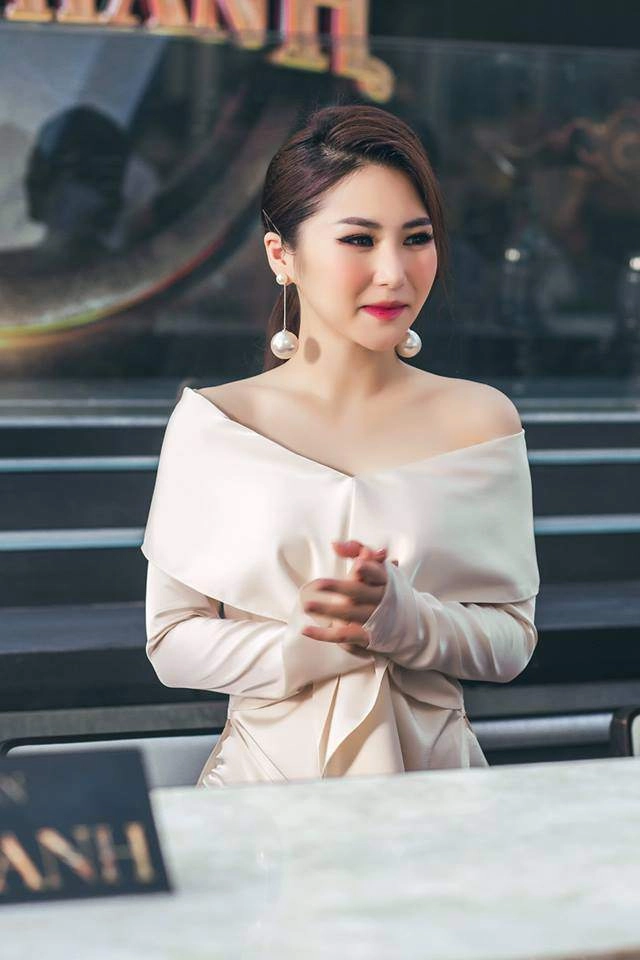 Kiểu đồ mặc vào là ngực bốc hơi nhưng sao việt vẫn mê tít suốt mùa hè