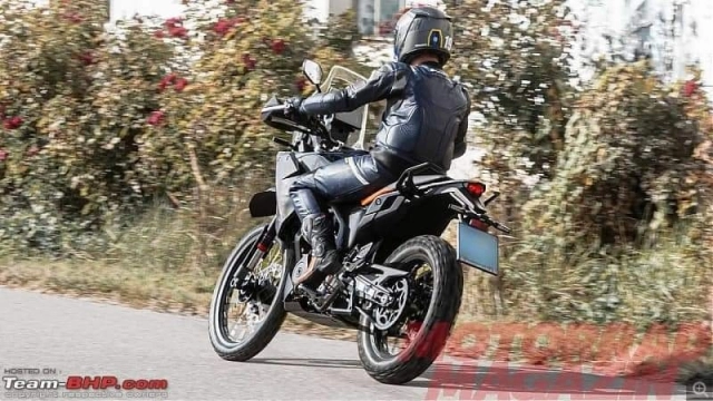 Ktm 390 adventure 2025 bất ngờ lộ diện với dàn chân 21-19 inch đậm chất rally hơn