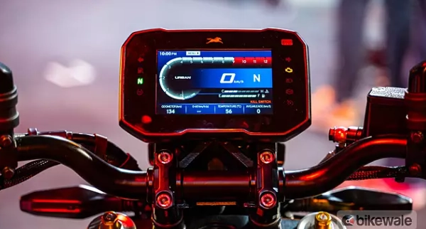 Ktm 390 duke vs tvs apache rtr 310 trên bàn cân thông số