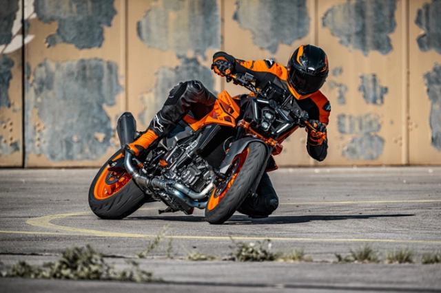Ktm 990 duke 2024 sở hữu diện mạo hoàn toàn mới hầm hố hơn với biệt danh sniper