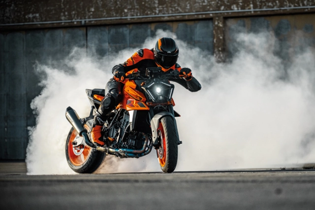 Ktm 990 duke 2024 sở hữu diện mạo hoàn toàn mới hầm hố hơn với biệt danh sniper