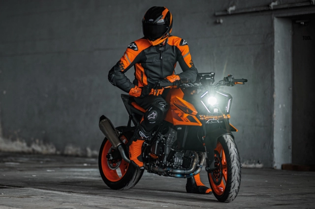 Ktm 990 duke 2024 sở hữu diện mạo hoàn toàn mới hầm hố hơn với biệt danh sniper