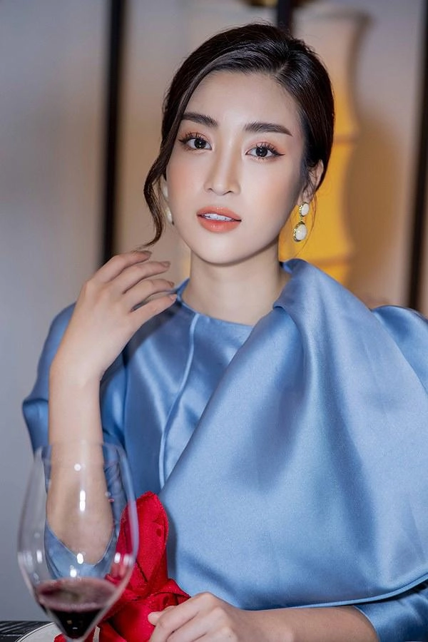 Lạ đời thay điểm trừ nhan sắc này của đỗ mỹ linh chính là điều bao cô gái mơ ước