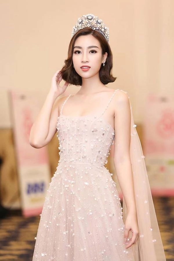 Lạ đời thay điểm trừ nhan sắc này của đỗ mỹ linh chính là điều bao cô gái mơ ước