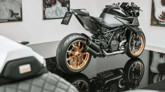 Liệu brabus và ktm có đang phát triển mẫu 1400r mới dựa trên super duke 1390 không
