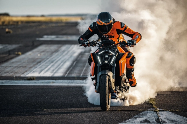 Liệu brabus và ktm có đang phát triển mẫu 1400r mới dựa trên super duke 1390 không