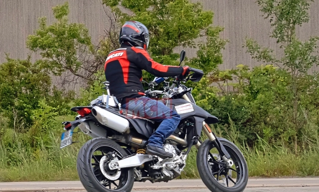 Lộ ảnh ducati hypermotard xi-lanh đơn mới đang được phát triển