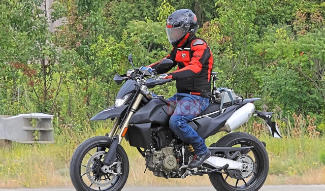 Lộ ảnh ducati hypermotard xi-lanh đơn mới đang được phát triển