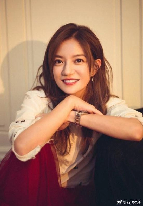 Lộ mặt mộc chảy xệ và nhăn nheo triệu vy tuổi 43 không thắng nổi sự khắc nghiệt thời gian