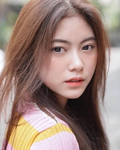 Lột xác vì tình cũ 9x kiếm hơn 100 triệutháng lượng follow khủng không thua ngôi sao