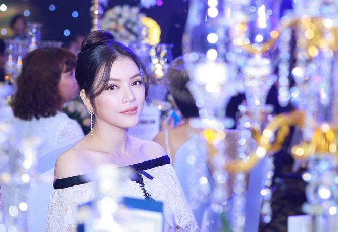 Lý nhã kỳ chính là người đẹp sở hữu chiếc váy đắt giá nhất vbiz năm 2017