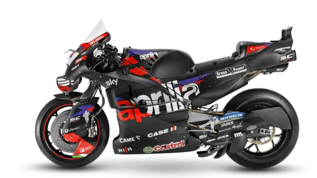 Mãn nhãn với chiếc xe đua aprilia rs-gp24 motogp