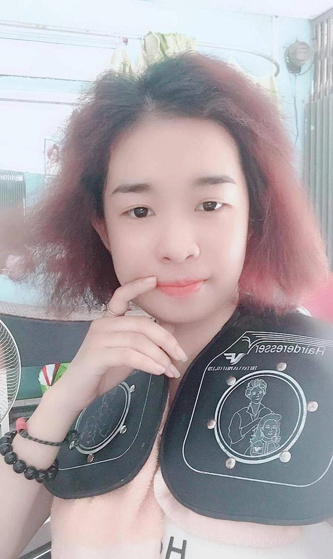 Mang ảnh hot girl đi làm tóc giá 18 triệu cô gái điếng người nhận lại kiểu tóc điện giật