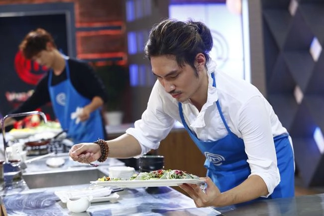 Masterchef vn lý quý khánh lộ rõ tính cách màu mè diêm dúa