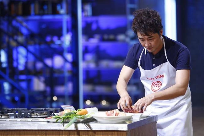 Masterchef vn lý quý khánh lộ rõ tính cách màu mè diêm dúa