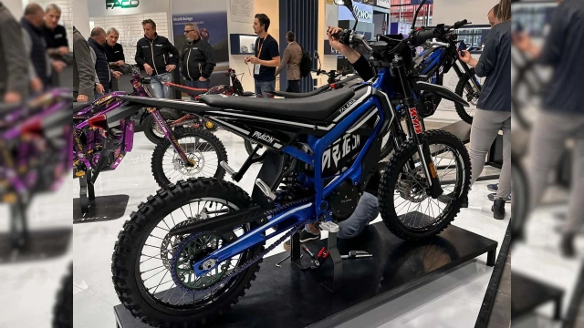 Mẫu mô tô enduro điện talaria dragon mong muốn giành ngôi vương trong phân khúc xe điện